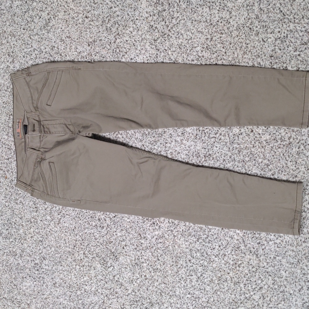 Size 10 Short,  5.11 Khaki Pants